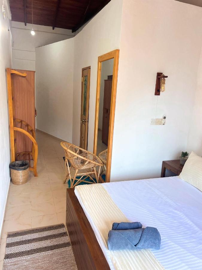 Hummus Hostel 히카두와 외부 사진