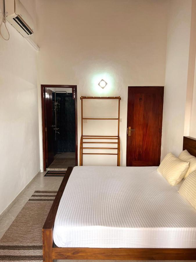 Hummus Hostel 히카두와 외부 사진