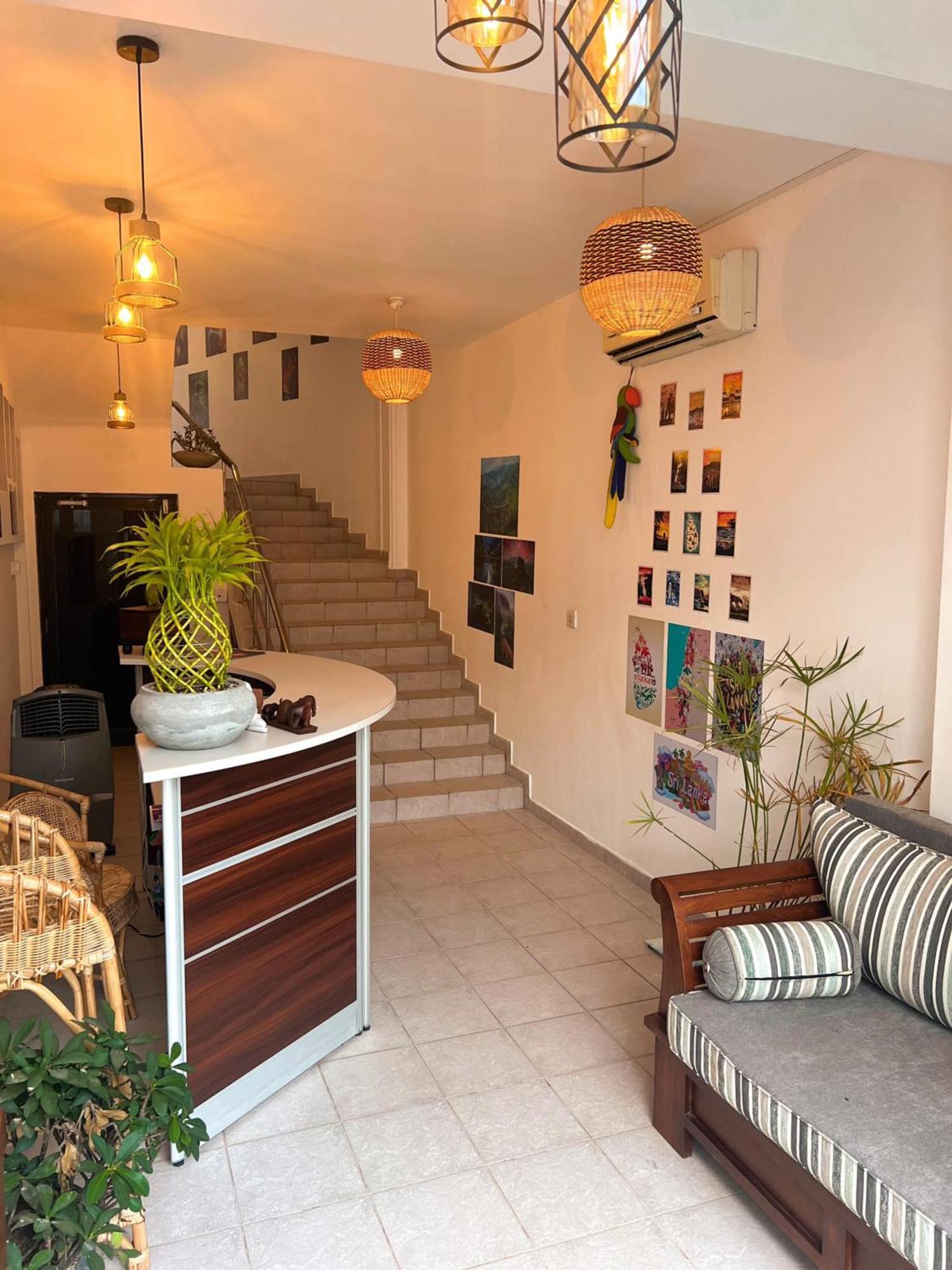 Hummus Hostel 히카두와 외부 사진