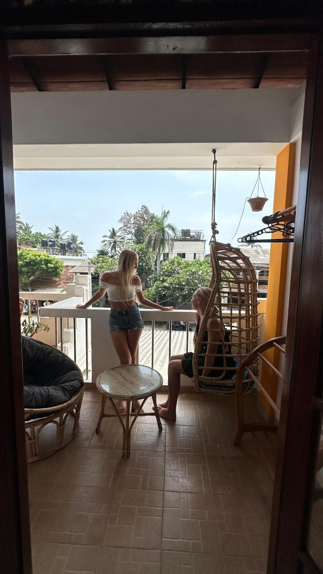 Hummus Hostel 히카두와 외부 사진