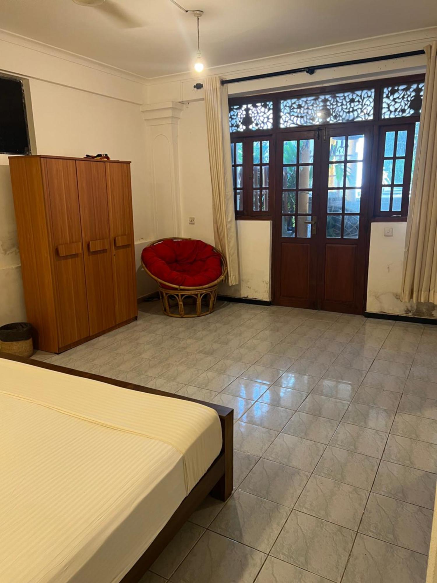 Hummus Hostel 히카두와 외부 사진