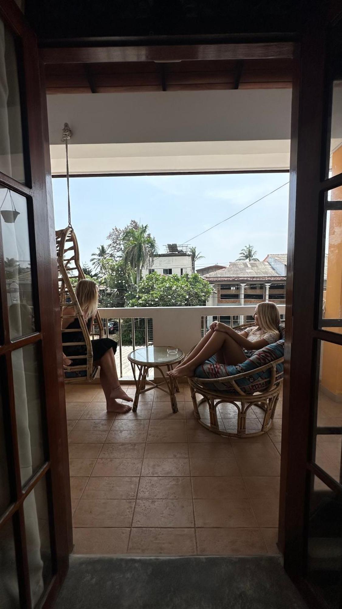 Hummus Hostel 히카두와 외부 사진